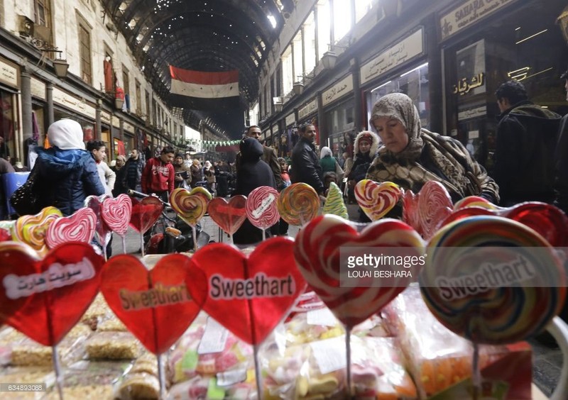 Khong khi ngay Valentine ron rang tren khap the gioi-Hinh-18